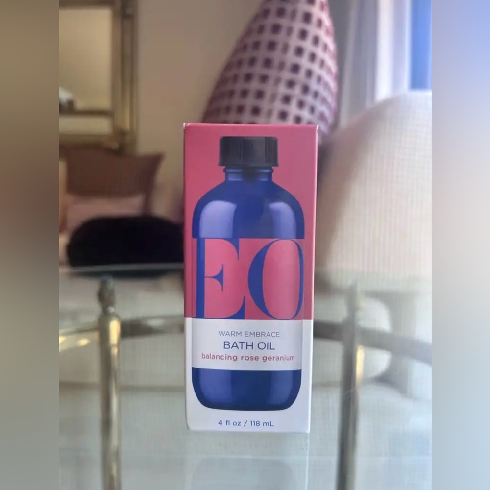 New EO Warm Embrace Bath Oil